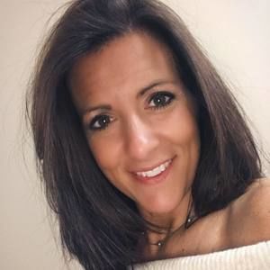 Meet your Posher, Angie